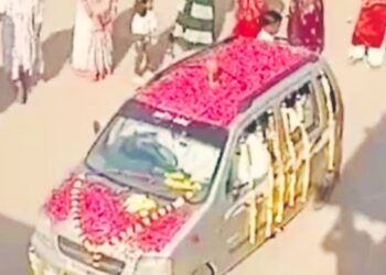 funeral of old car