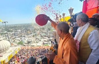 Laddu Holi