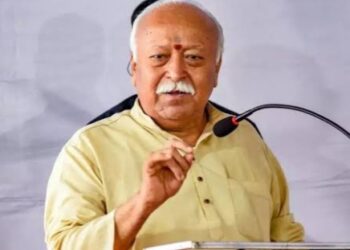 Mohan Bhagwat in Varanasi