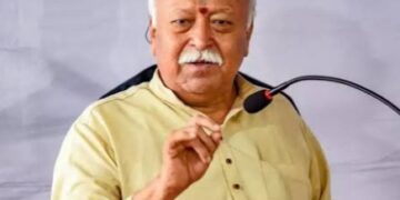 Mohan Bhagwat in Varanasi