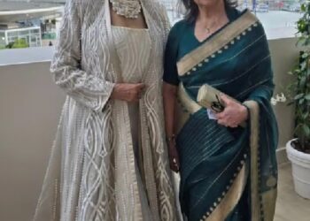 Sharmila Tagore, Simi Grewal