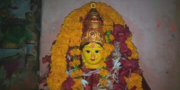 Trijata in Kashi
