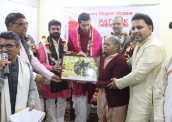 बृहन्महाराष्ट्र मंडळ ने किया वेद मूर्ति का अभिनंदन