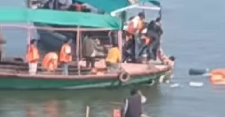 Boat in Ganga